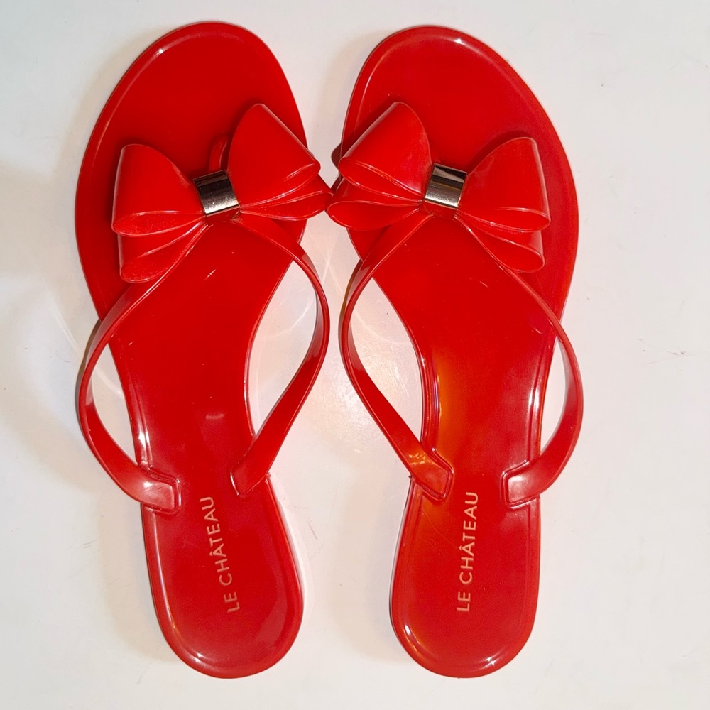 NWT Le Chateau Red Jelly Thong Flip-Flop with Bow and Gold Accent
